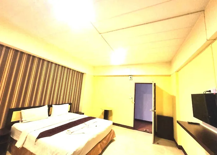 Oyo 75460 Baansang Place Suvarnabhumi Hotel Bangkok
