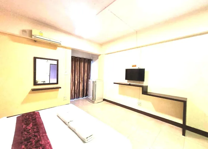 Hotel Oyo 75460 Baansang Place Suvarnabhumi 2*