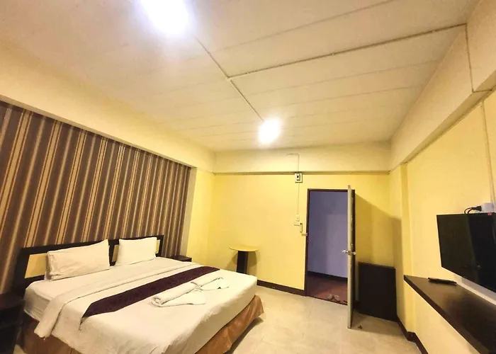 Oyo 75460 Baansang Place Suvarnabhumi Hotel Bangkok