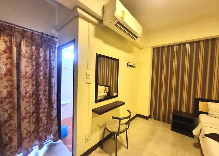 Oyo 75460 Baansang Place Suvarnabhumi Hotel