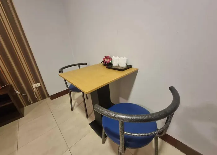 Hotel Oyo 75460 Baansang Place Suvarnabhumi Bangkok