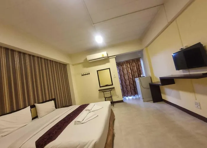 Oyo 75460 Baansang Place Suvarnabhumi Hotel