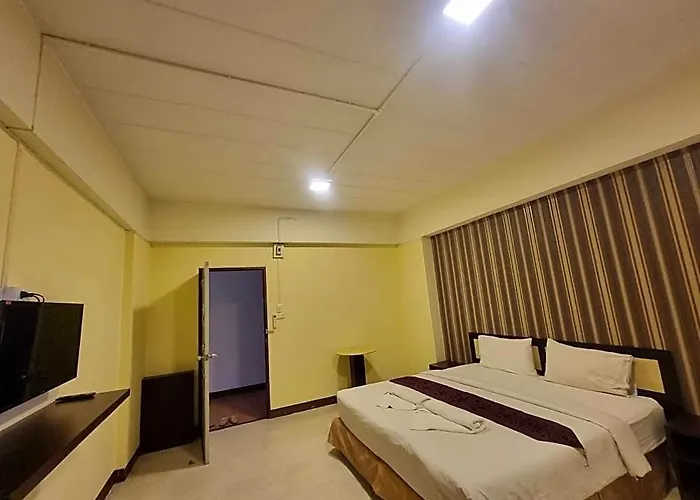 Oyo 75460 Baansang Place Suvarnabhumi Hotel Bangkok